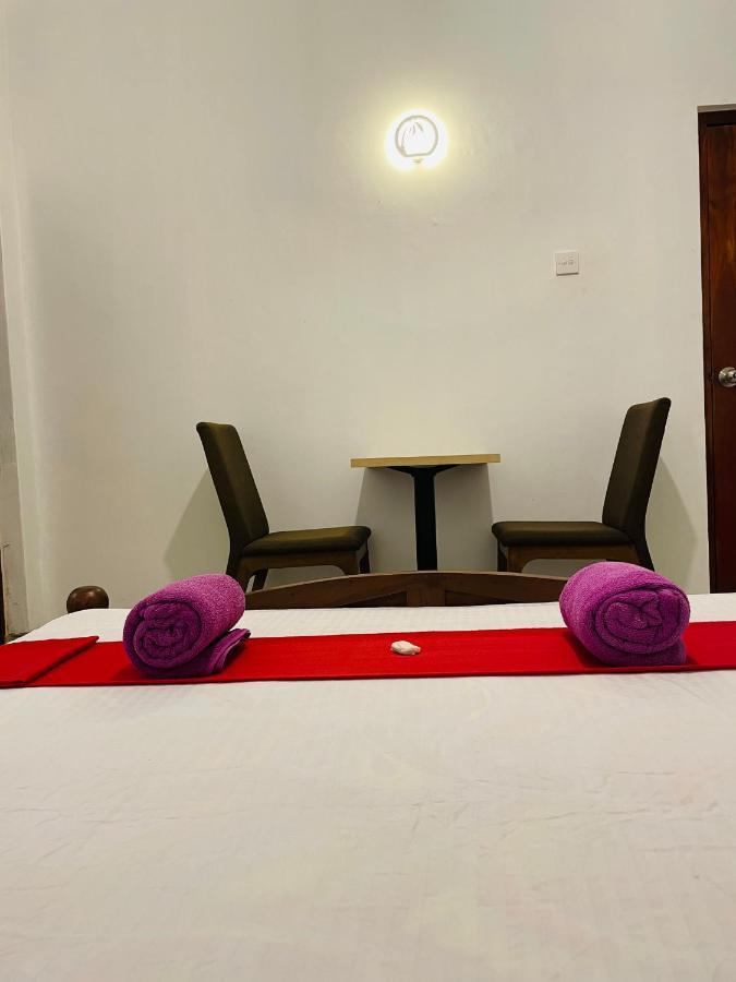 Ivana Homestay Kandy Zewnętrze zdjęcie