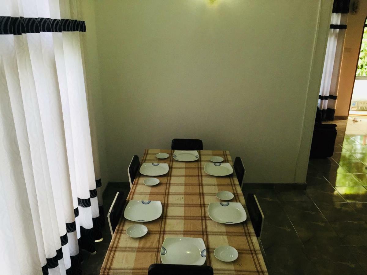 Ivana Homestay Kandy Zewnętrze zdjęcie