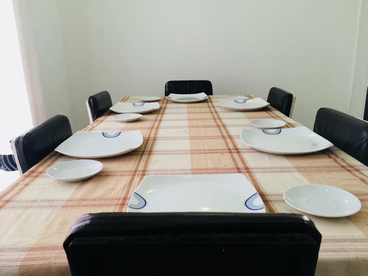 Ivana Homestay Kandy Zewnętrze zdjęcie