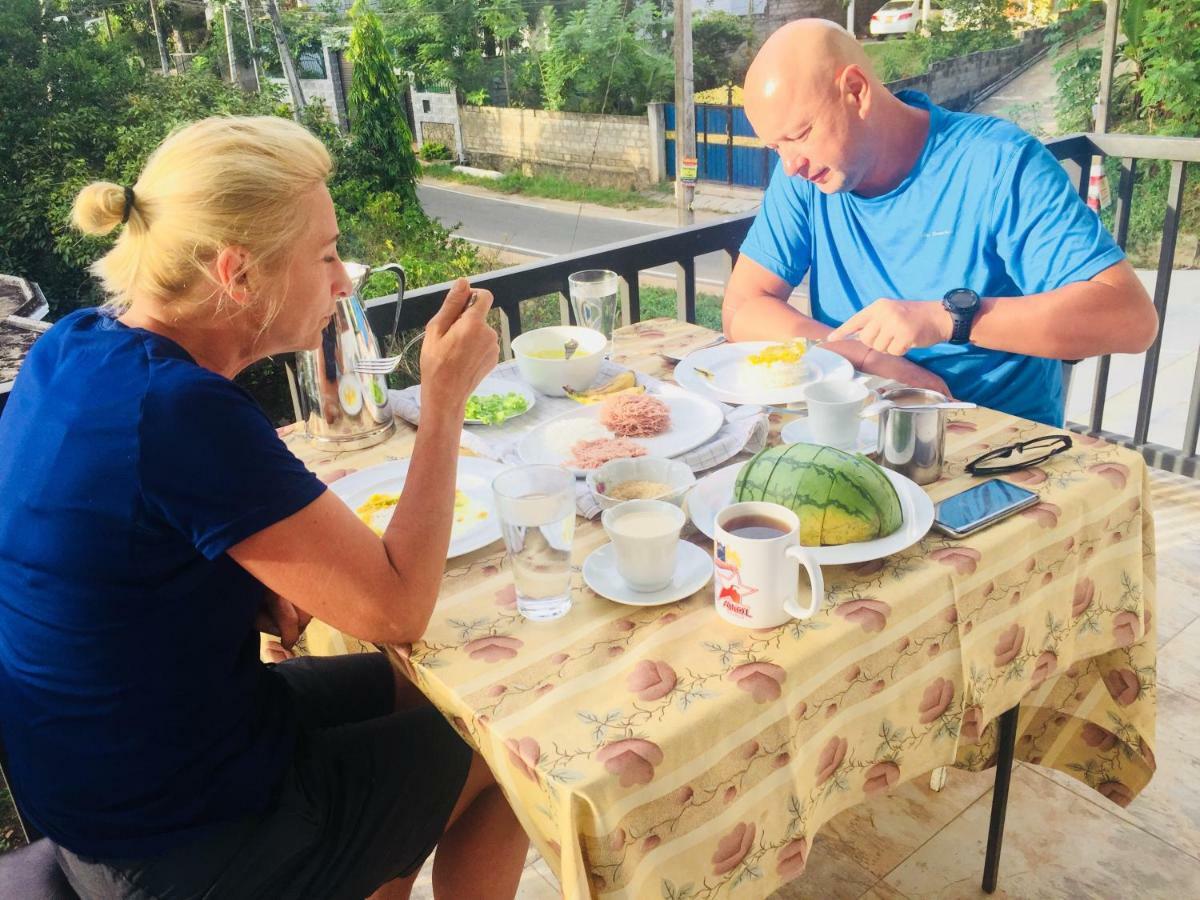 Ivana Homestay Kandy Zewnętrze zdjęcie